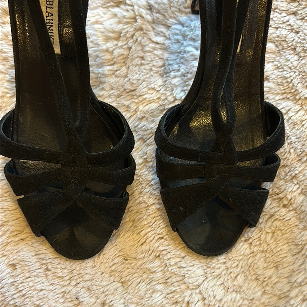 AUTHENTIC Manolo Blahnik Black Heels with Open-Toe Design and Thin Straps - Picture 5 of 5
